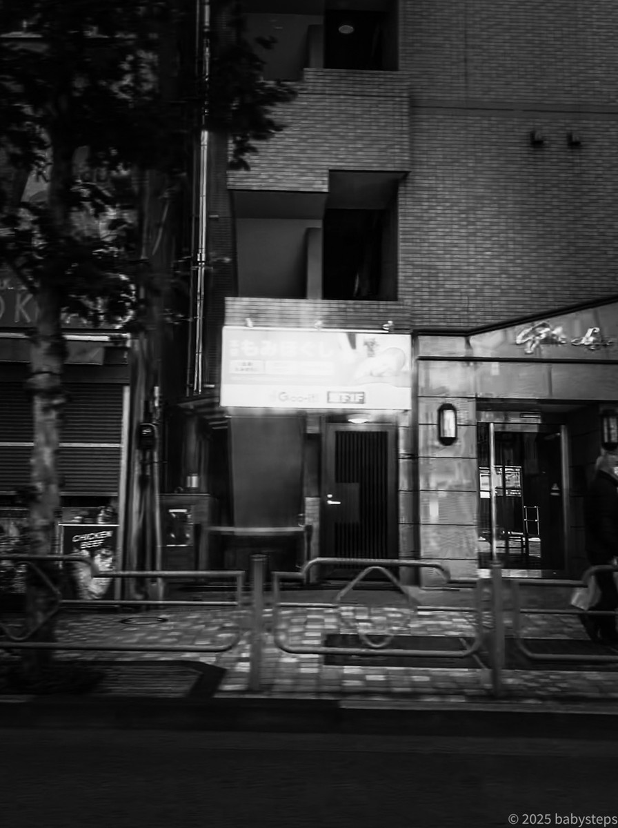 1c765ff3c9f7466daafb6326f92a8f78